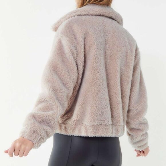 Urban Outfitters Cropped Fuzzy Jacket Teddy Beige Taupe Lined Cropped size Large - Picture 2 of 9